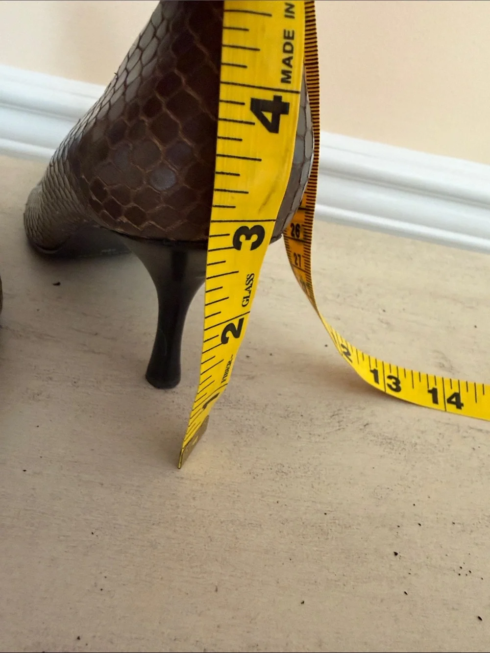Nine West Gray Snakeskin-Textured Pointed Toe Pumps